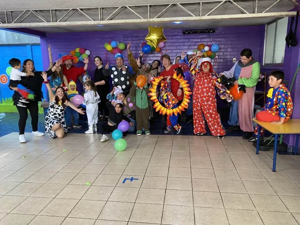 Jardín Infantil Happy House Alcántara Temuco - Semana del Párvulo 2024 Jueves Fiesta de Disfraces (3) Jardín Infantil Happy House Alcántara Temuco - Semana del Párvulo 2024 Jueves Fiesta de Disfraces