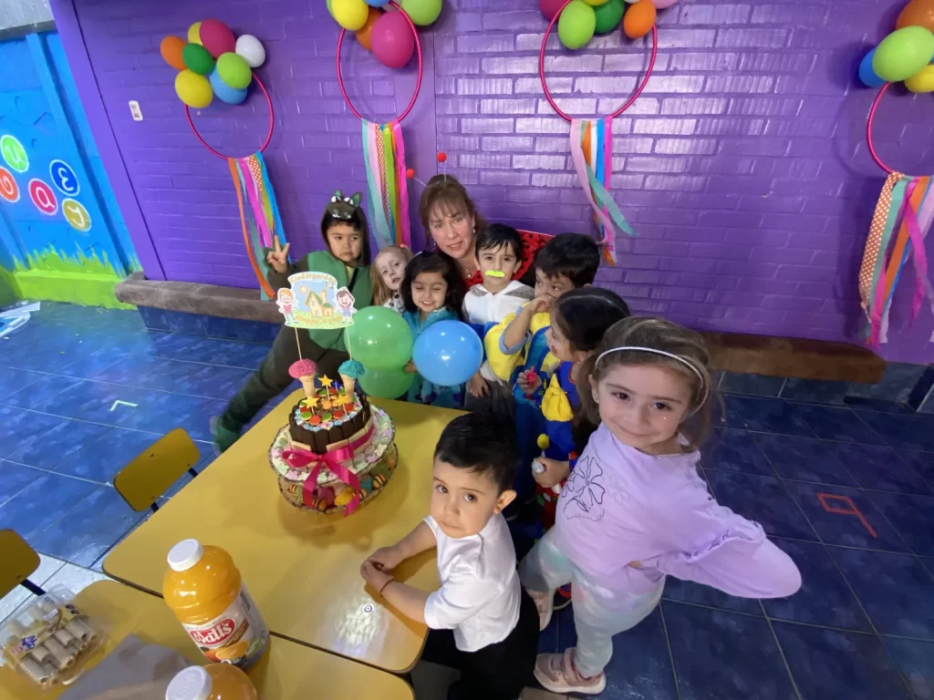 Jardín Infantil Happy House Alcántara Temuco - Semana del Párvulo 2024 Jueves Fiesta de Disfraces (4) Jardín Infantil Happy House Alcántara Temuco - Semana del Párvulo 2024 Jueves Fiesta de Disfraces