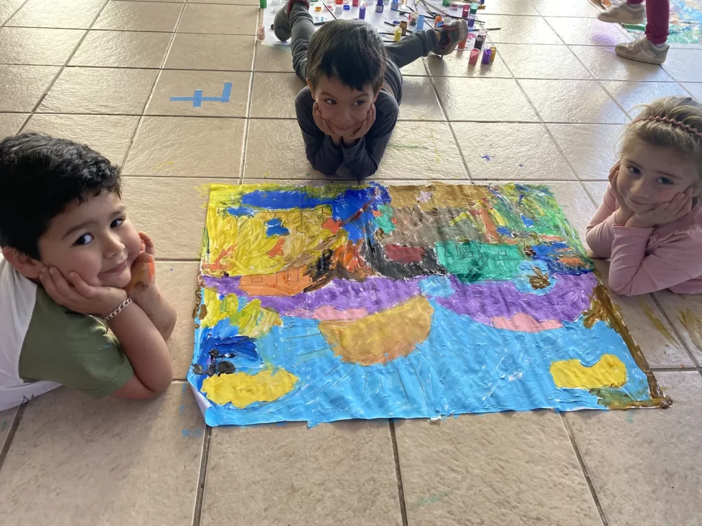 Jardín Infantil Happy House Alcántara Temuco - Semana del Párvulo 2024 Miércoles Pintura (1) Jardín Infantil Happy House Alcántara Temuco - Semana del Párvulo 2024 Miércoles Pintura