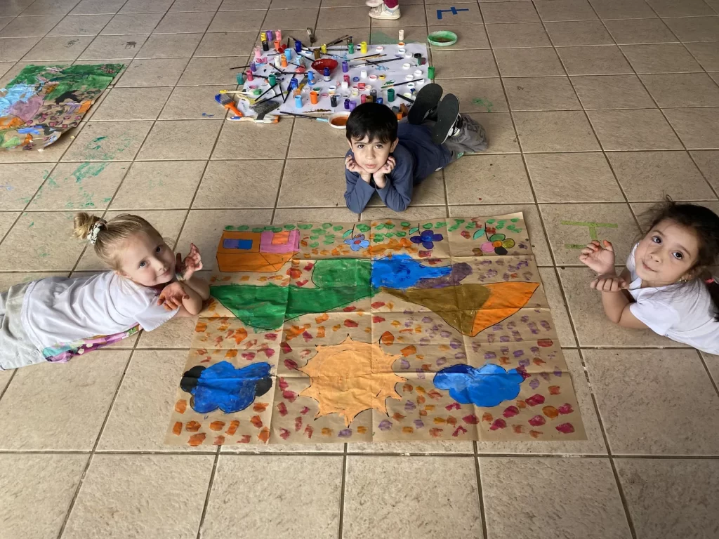 Jardín Infantil Happy House Alcántara Temuco - Semana del Párvulo 2024 Miércoles Pintura (3) Jardín Infantil Happy House Alcántara Temuco - Semana del Párvulo 2024 Miércoles Pintura